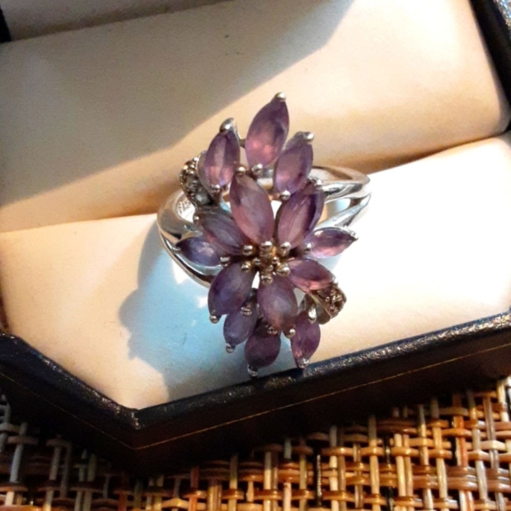 Amethyst diamond ring